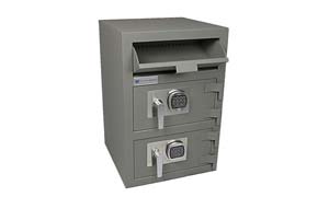 Safe removalists moving a heavy Safe